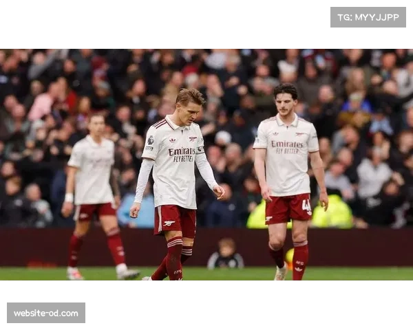 阿森纳需警惕维拉保托雷斯定位球抢点 高空防守成客场考验 阿森纳需警惕维拉保托雷斯定位球抢点 高空防守成客场考验