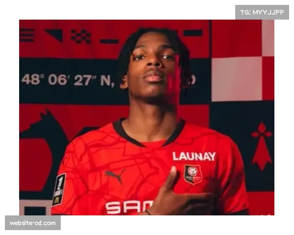 雷恩20岁中卫雅凯确认今夏加盟利物浦 转会费超6000万欧元 雷恩20岁中卫雅凯确认今夏加盟利物浦 转会费超6000万欧元