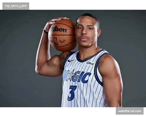 魔术主场四分险胜热火 贝恩关键三分打破僵局